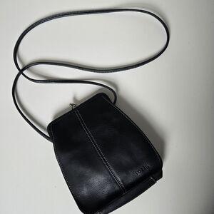 Fossil Black Leather Clasp Crossbody Purse Small Dainty Retro Clean Girl Concert